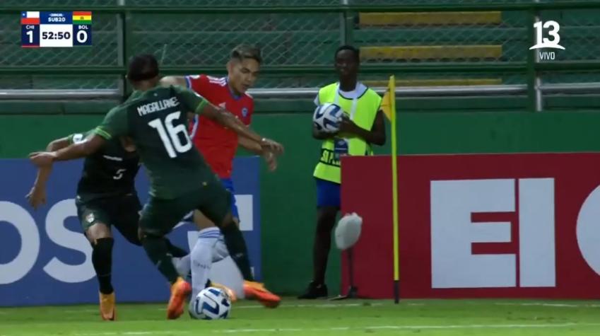 VIDEO | ¡El tremendo doble caño de Joan Cruz que dejó locos a los hinchas en el Sudamericano Sub 20!