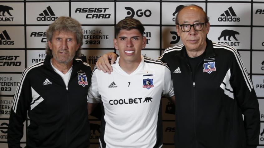 Carlos Palacios estalla de alegría tras su arribo a Colo Colo: "Es el día más feliz de mi vida"