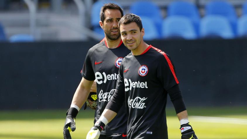 "A darle con todo": Claudio Bravo se mostró feliz y dedico emotivo mensaje a Cristopher Toselli tras su llegada a la U