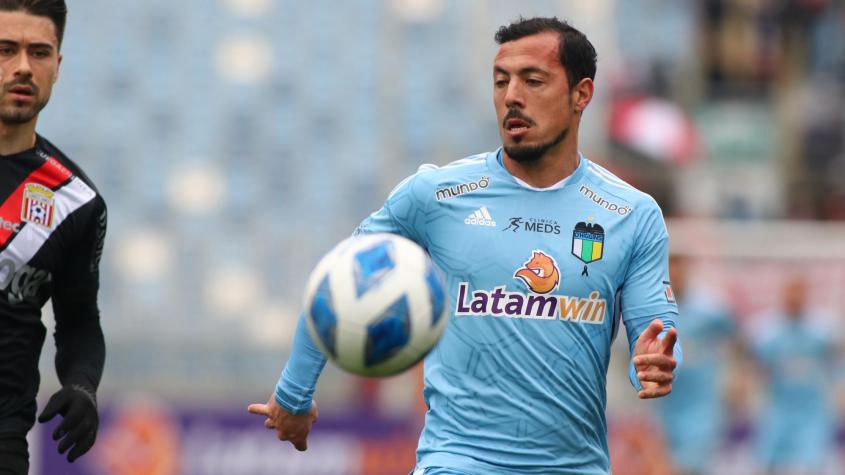 Deportes Antofagasta presentó a Sebastián Ubilla como refuerzo para volver a Primera División