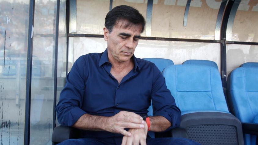 "No fuimos superados futbolísticamente”: El relajado análisis de Gustavo Quinteros tras paliza a Colo Colo
