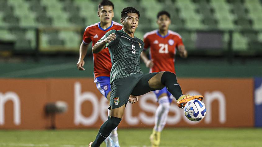 Ervin Vaca, la promesa boliviana que quería quedarse en Colo Colo maneja "ofertas de Brasil y la MLS"