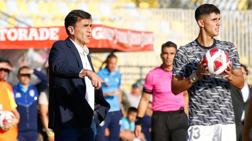 El dispar rendimiento de los juveniles de Colo Colo inquieta a Gustavo Quinteros