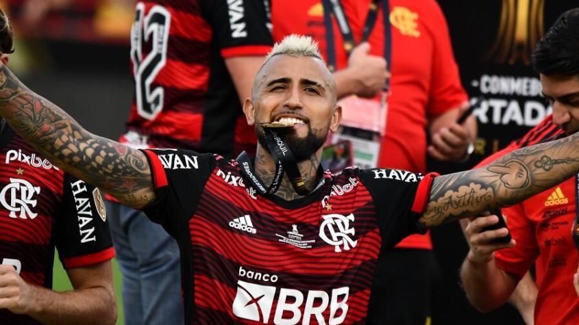 "Colo Colo monitorea su situación": En Brasil aseguran que ByN negociará con Arturo Vidal a mitad de año