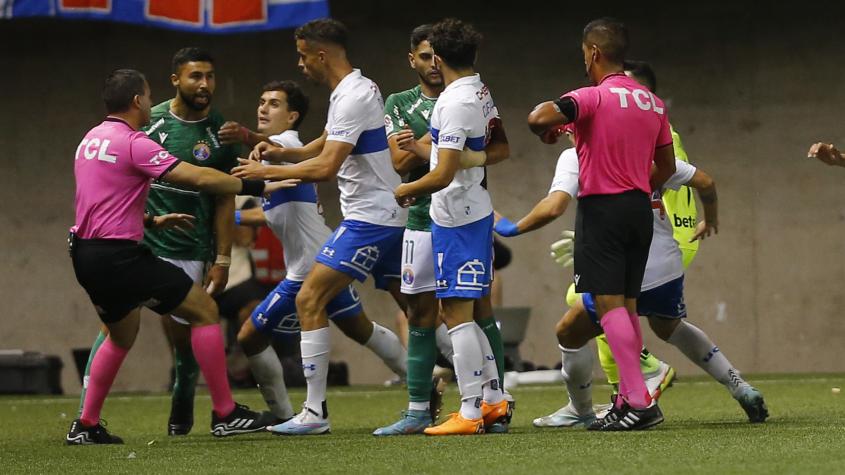 ¡Siete expulsados y le faltó uno! Nicolás Gamboa publicó su informe del Audax vs UC