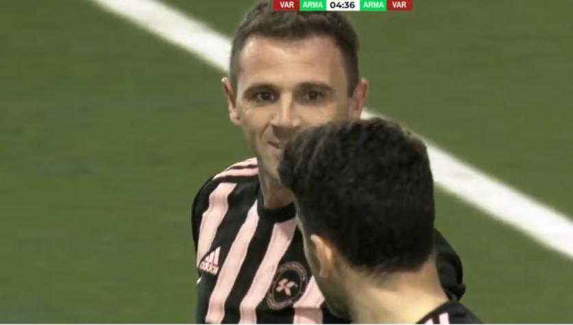 "Qué calidad tiene": Hinchas se rinden ante el regreso de Walter Montillo a las canchas