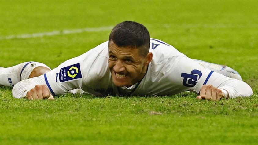 "Alexis Sánchez es la definición de un mercenario": en Francia destrozan al chileno