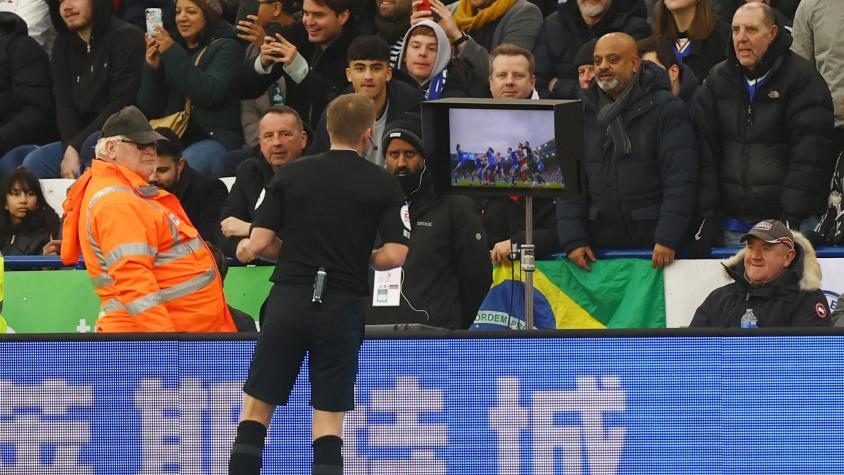 ¡Todo el público podrá escuchar! La FIFA realizó una importante modificación al protocolo VAR