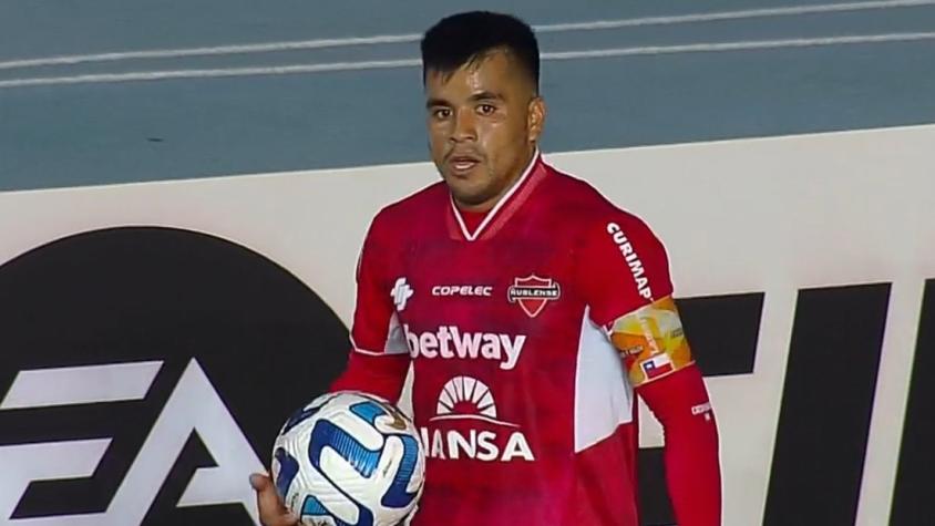 Hinchas de Racing enloquecen con el impresionante parecido entre jugador de Ñublense y figura de la Selección Argentina