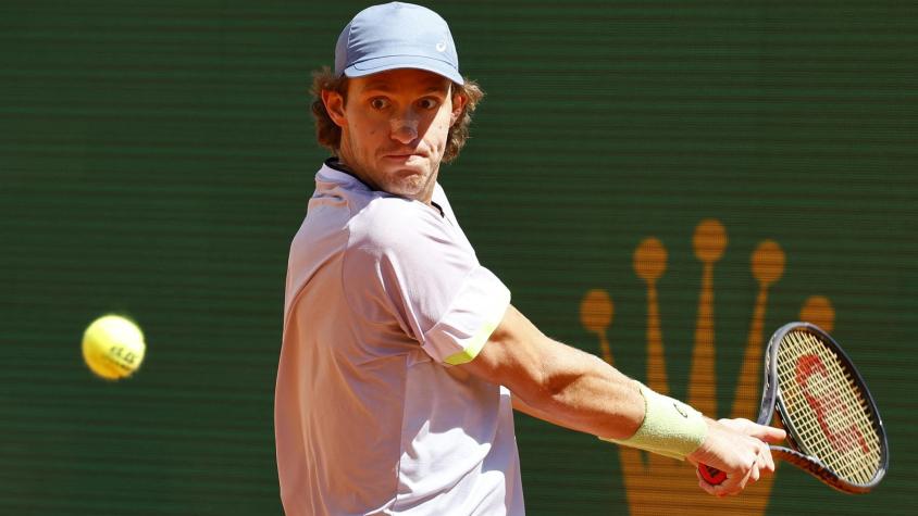 ¡Todo llega a su fin! Nicolás Jarry se despide de Montecarlo tras chocar contra la muralla griega de Tsitsipas