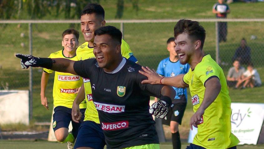 VIDEO | El golazo de tiro libre de Julio Bórquez en el debut triunfal de Deportes Colina en la Tercera División