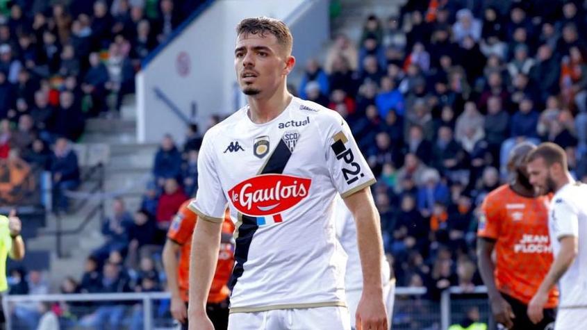 Futbolista del Angers fue condenado a 4 meses de prisión condicional por el delito de agresión sexual