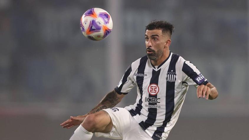 Figura del fútbol argentino fue chocado por una moto cuando se dirigía al entrenamiento