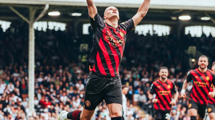 ¡Y con un partido menos! Manchester City le ganó a Fulham y se convirtió en el nuevo líder de la Premier League