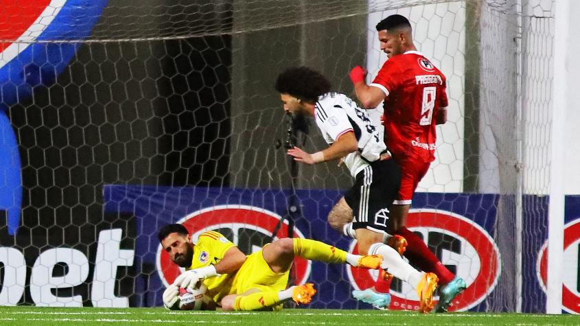 ¡De Paul fue el gran héroe! Colo Colo sufrió ante Unión La Calera para llevarse un opaco empate a cero