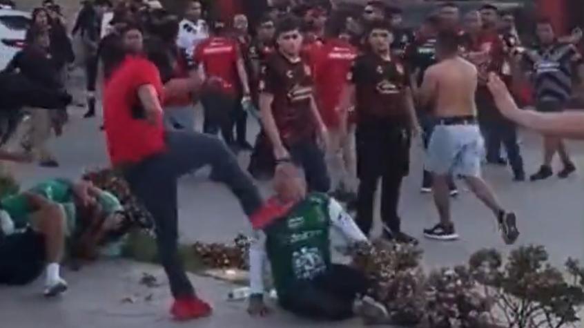 La violencia se repite en México: hinchas de Tijuana y León protagonizan graves incidentes