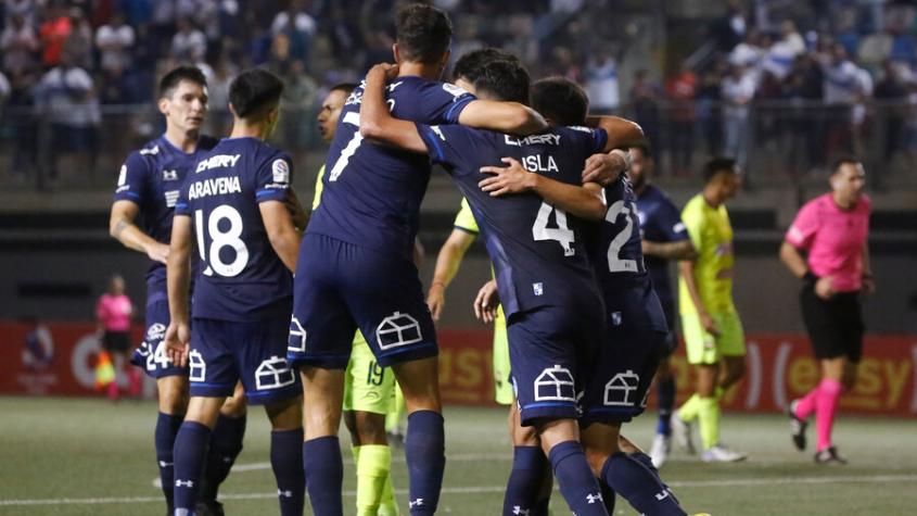 ¡Sufriendo hasta el final! Universidad Católica eliminó a Colina por penales en Copa Chile