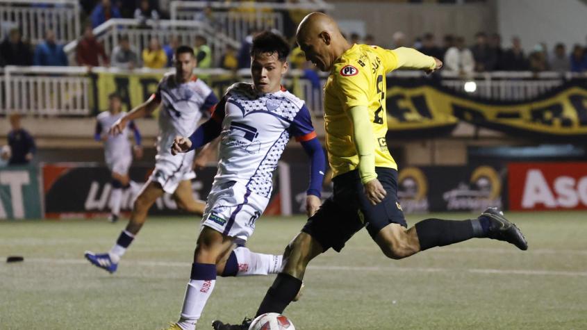 Mide 1.57 metros, salió de Colo Colo y ahora brilla en la B: el golazo de una promesa alba