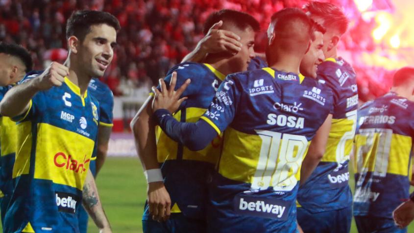 Everton derrotó a Curicó Unido y se mete en zona de clasificación a la Copa Sudamericana