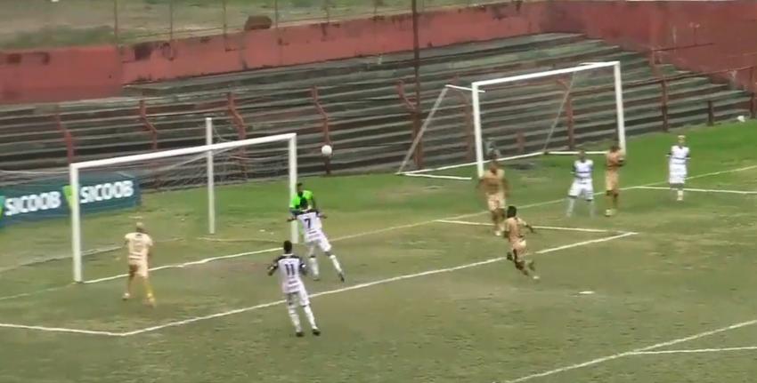 ¡Gravísimo! El video viral de un partido arreglado con jugadas inexplicables y un 4-0 