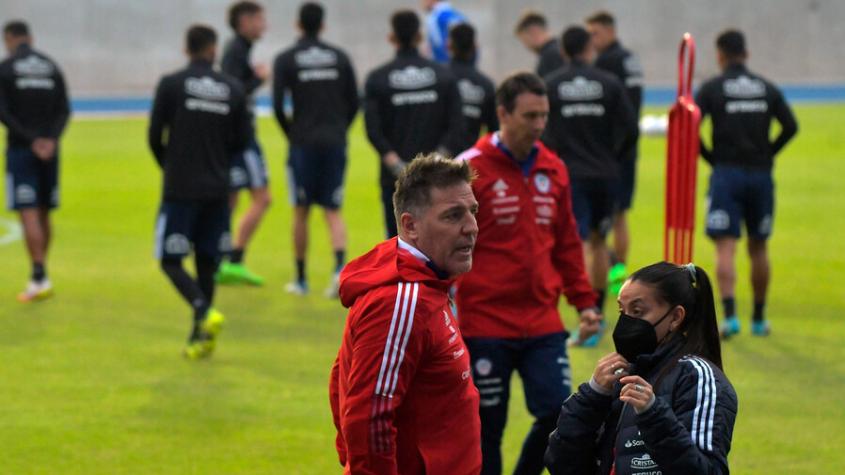 Eduardo Berizzo sorprende y nomina a 'joya' de la Primera B al microciclo de la Roja