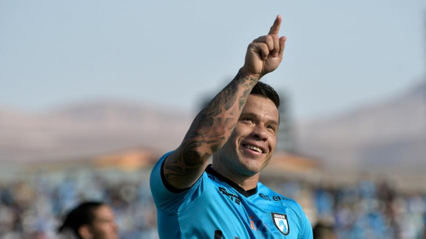 ¿El gol de la fecha? Álvaro Ramos se lució con un espectacular golazo de chilena ante Deportes Temuco