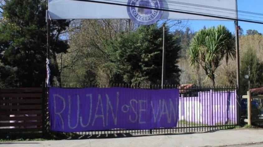 Hinchas de Deportes Concepción realizaron violento "apriete" y agredieron a miembros del cuerpo técnico