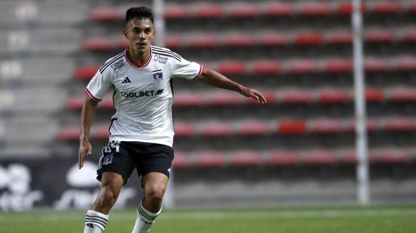 El duro presente de Vicente Pizarro en Colo Colo que preocupa los hinchas: "Siempre un cambio atrás"
