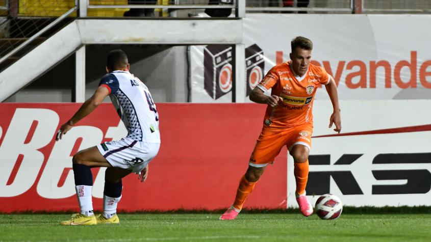 ¿Rumbo a Primera División? Cristián Insaurralde sería pretendido por elencos del Campeonato Nacional