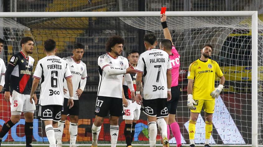 La molestia en Colo Colo con Maximiliano Falcón: en un semestre logró su temporada con más expulsiones