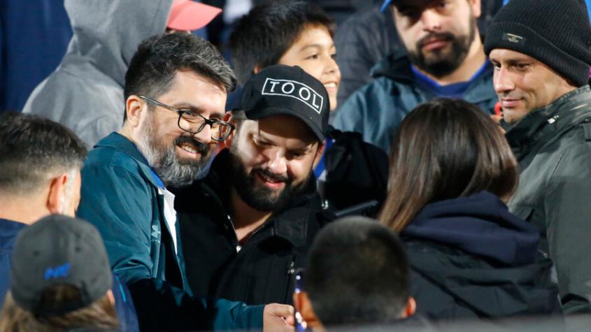 Presidente Gabriel Boric asiste al estadio Santa Laura para ver duelo entre la UC y La Calera