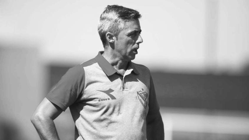 Conmoción en el fútbol argentino: falleció el DT de la Reserva de Vélez Sarsfield en pleno partido