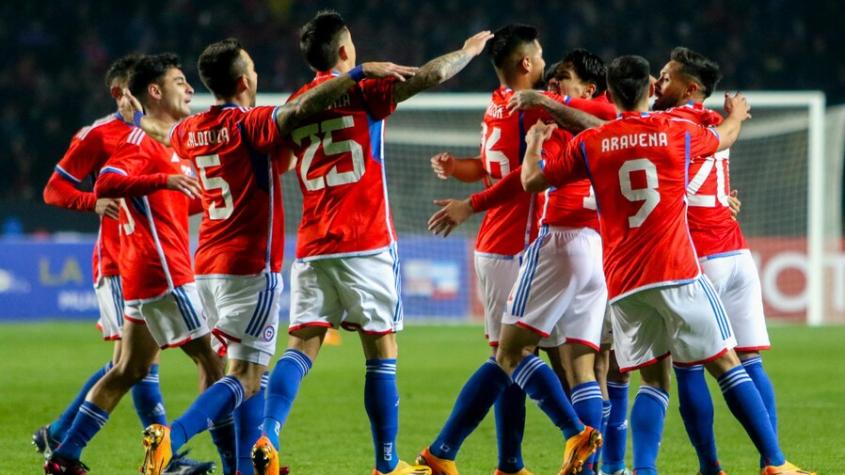 La formación que definió Eduardo Berizzo en la Roja para enfrentar a República Dominicana