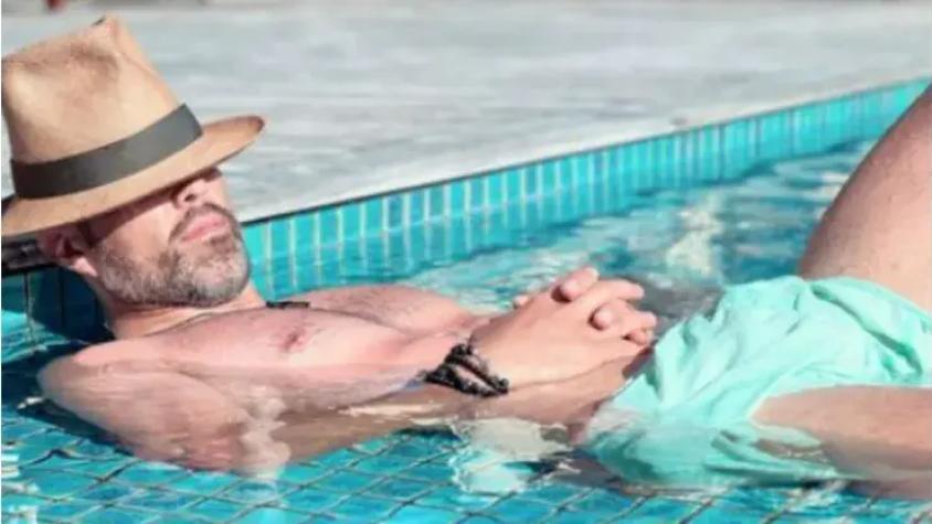 Disfrutando de sus vacaciones: Claudio Bravo no para de gozar en la antesala del amistoso de La Roja