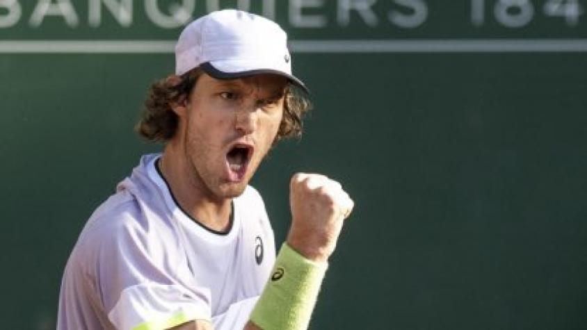 Así vivimos el sólido triunfo de Nicolás Jarry ante Stefanos Tsitsipas en los octavos de final del ATP de Halle