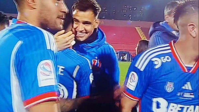 Hinchas de la U celebran la alegría de Cristopher Toselli tras ganar el Clásico Universitario y saca ronchas en la UC