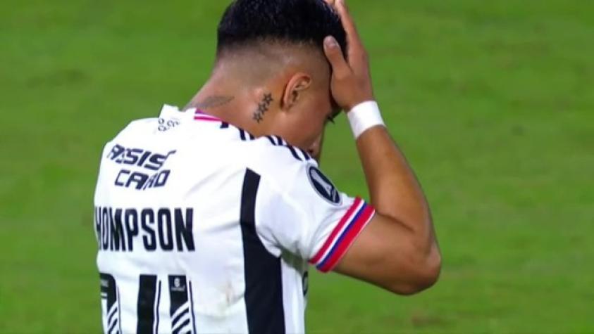 "Cerremos por fuera": hinchas de Colo Colo destrozan a Jordhy Thompson por chance perdida ante Boca Juniors