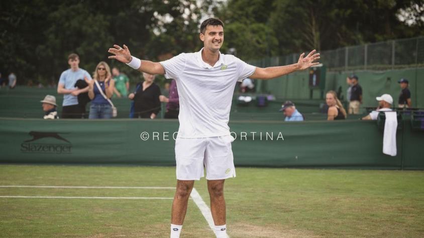 ¡Histórico! Tomás Barrios da el batacazo en Wimbledon y logra su primer triunfo en un Grand Slam