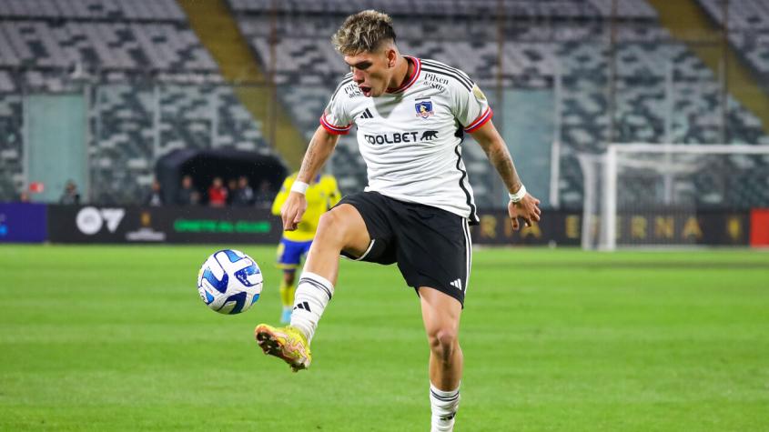 Revelan supuesta indisciplina de Carlos Palacios en Colo Colo previo al duelo ante Ñublense