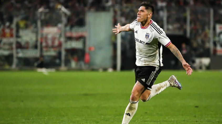 “Clase magistral de fútbol”: Hinchas de Colo Colo se rinden ante Carlos Palacios tras el triunfo contra Huachipato
