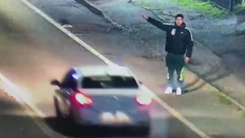 ¡Nadie lo ayudó! Video muestra a Brayan Cortés haciendo "dedo" tras sufrir asalto