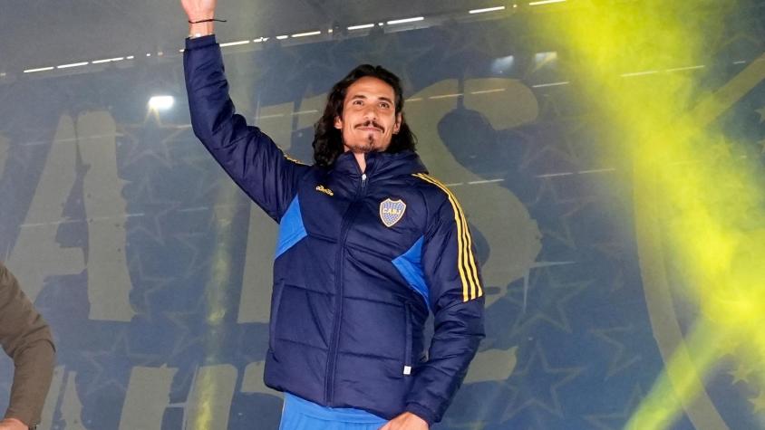 ¡Una verdadera locura! Edinson Cavani fue presentado en una Bombonera totalmente repleta