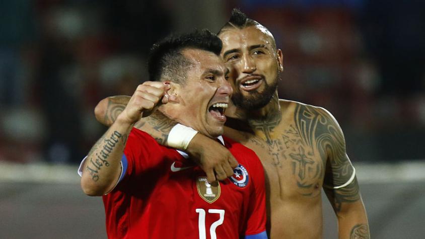 Gary Medel y Vidal Agencia Uno