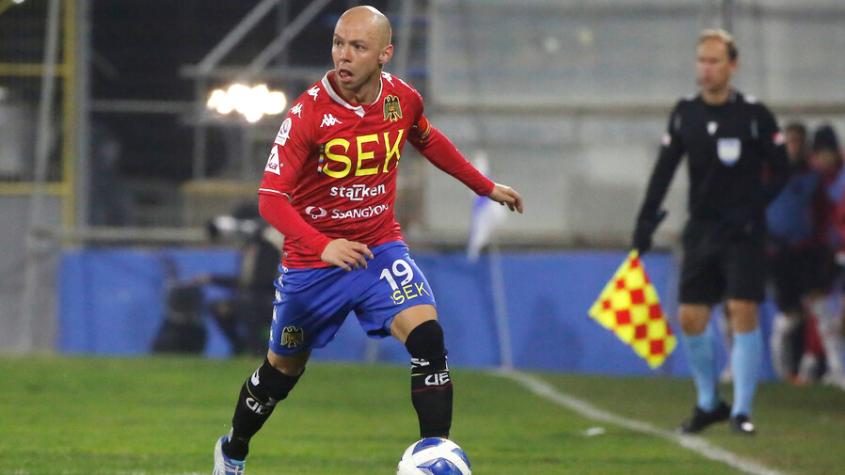 ¿Se viste de azul? Mario Larenas podría ser nuevo refuerzo de Universidad de Chile