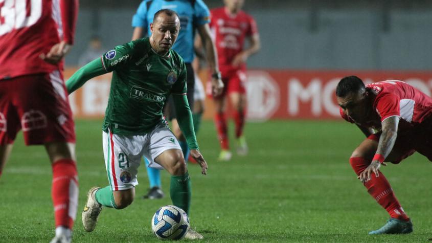 "Barras, barras, pensalas": Marcelo Díaz se inspira en Papo para defenderse de las críticas tras error en la Copa Sudamericana