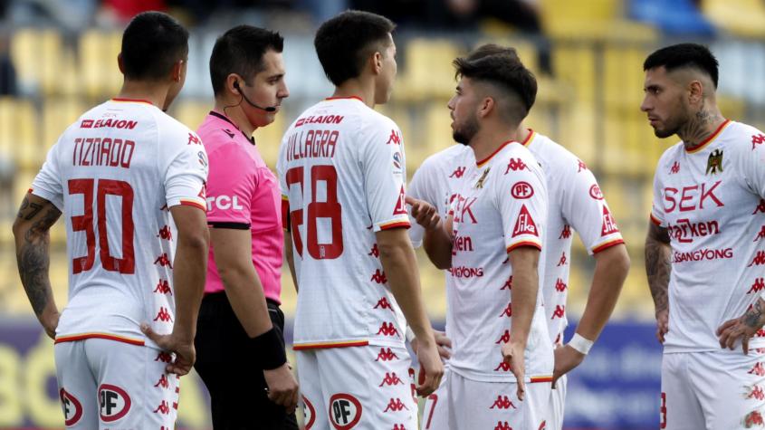 Unión Española exige que Cristián Garay no vuelva a arbitrar sus partidos por "no allanarse a decisiones justas"