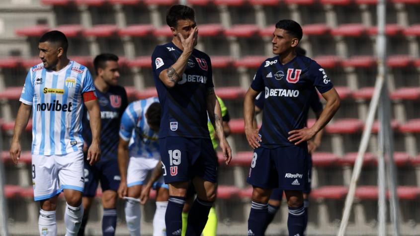 La U pierde con el colista y pasó de pelear el título a tres partidos sin ganar
