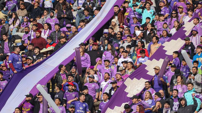 Deportes Concepción informó el fallecimiento de uno de sus hinchas - Crédito: Agencia Uno.