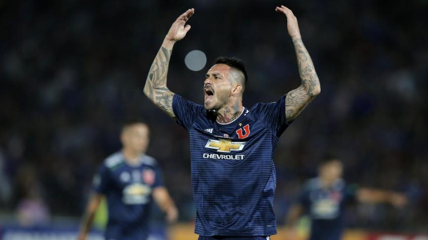 Mauricio Pinilla se lanza contra Universidad de Chile - Créditos: Photosport