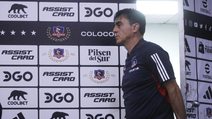 Gustavo Quinteros le abre la puerta a una salida de Colo Colo: "No puedo opinar del año que viene"
